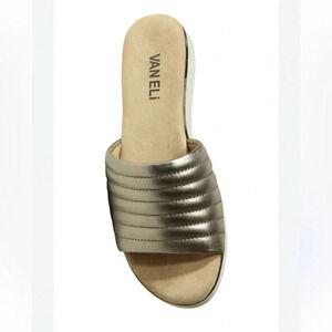 Brand new vaneli sandals size 7